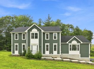 25 Greenbriar Dr, Shrewsbury, MA 01545
