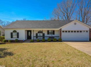 1015 Southhills Dr, Cabot, AR 72023