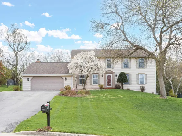 2801 Cambridge Ct, Janesville, WI 53548