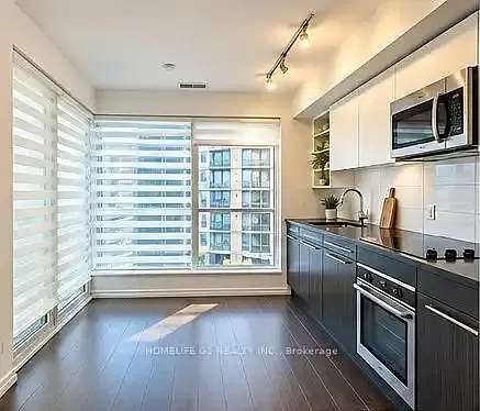1 bed, 1.0 bath, 557 sqft, $2,100 — Photo 3