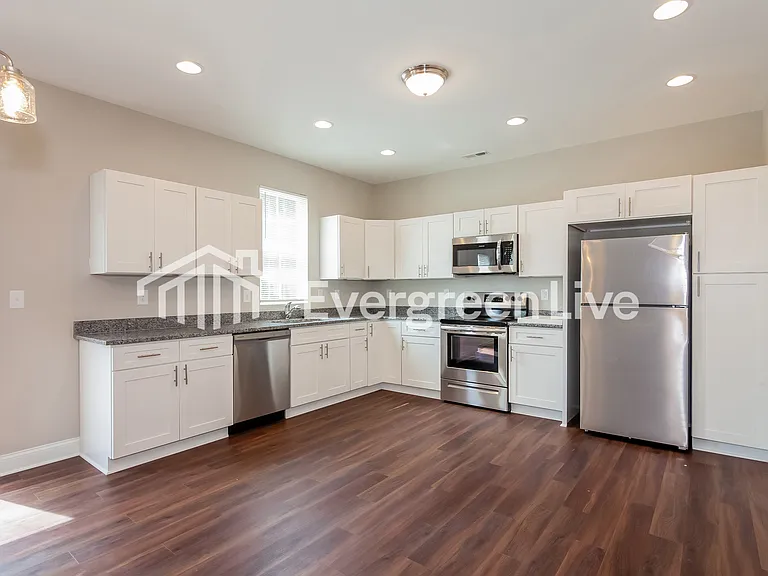 8537 Colgate Cir — Photo 6