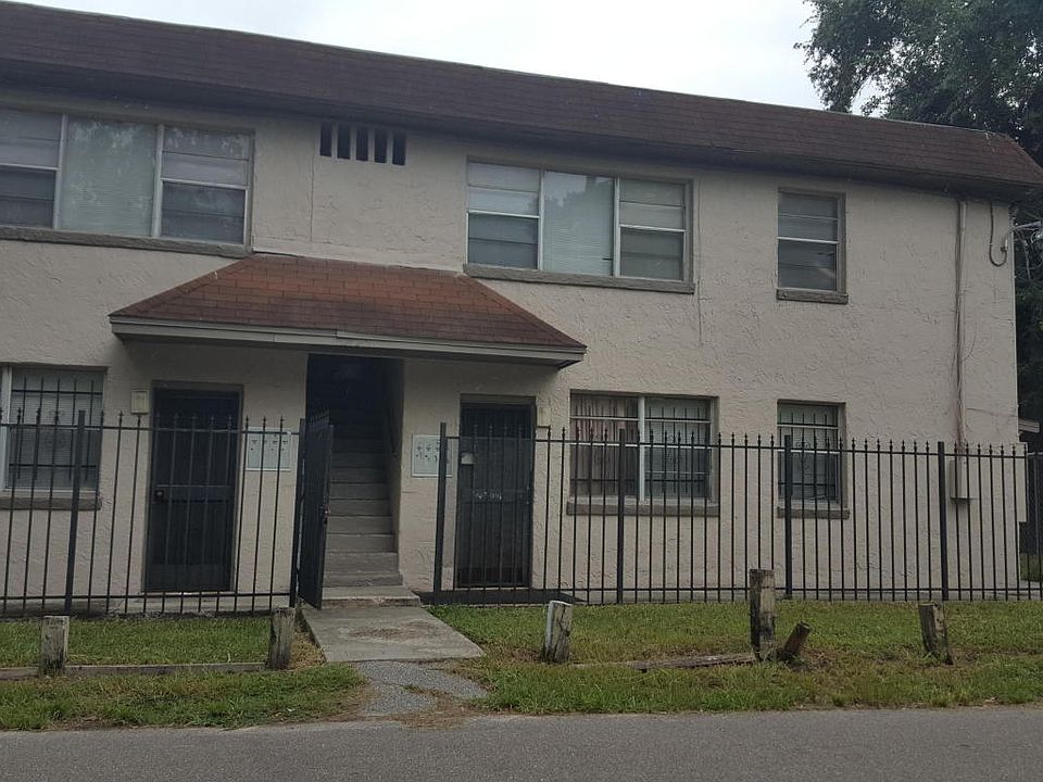 1st image of 1029 Brady St APT 12