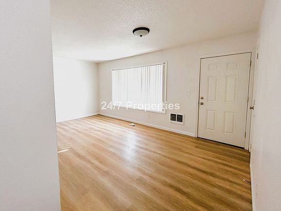 3rd image of 10621 SE Stark St #10621