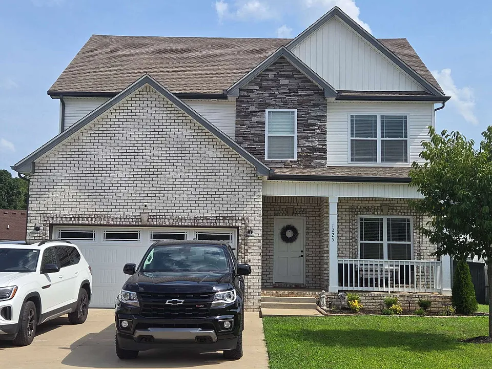 1225 Forsythia Ct