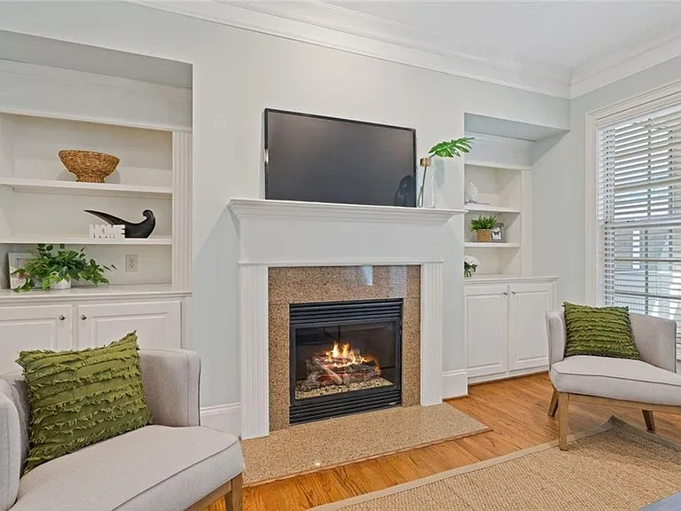 2763 Durham Dr NE — Photo 32
