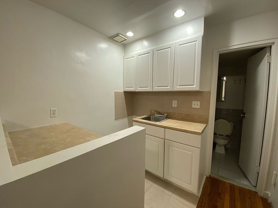 1st image of 339 E 9th St #G