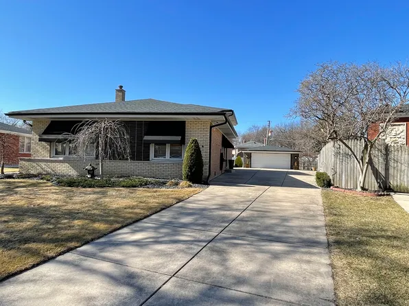 10810 S Leclaire Ave, Oak Lawn, IL 60453