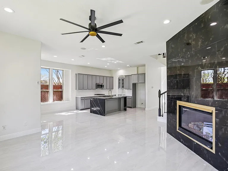 1123 Penny Worth Dr — Photo 9