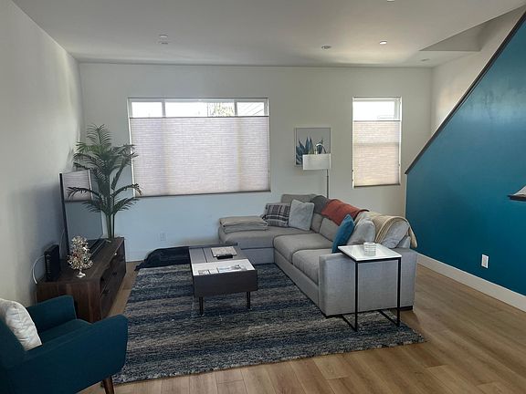 3rd image of 2830 Polk Ave