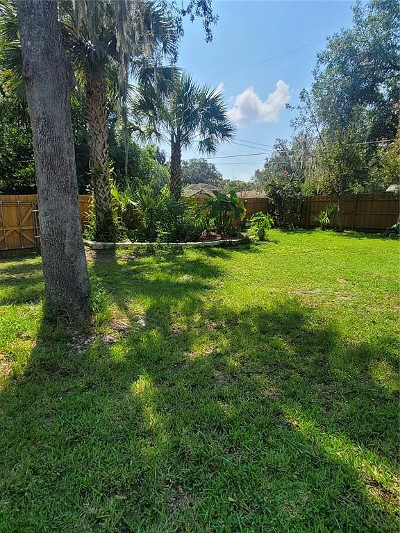 2 bed, 1.0 bath, 997 sqft, $1,325 — Photo 4