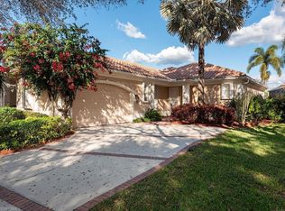 963 Fountain Run, Naples, FL 34119