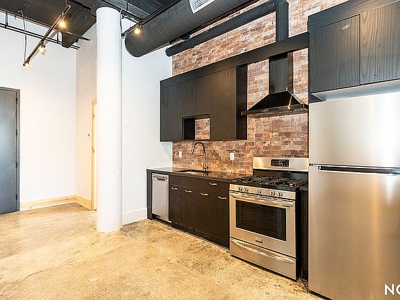 4th image of 255 18th St APT 408