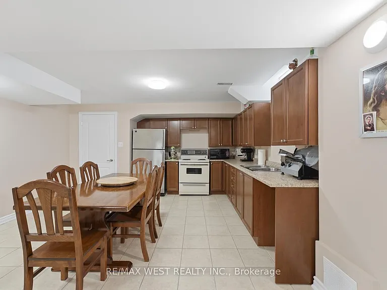 26 Magpie Cres — Photo 42