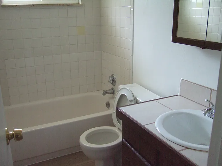 823 Welch St — Photo 10