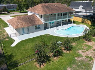 559 Hampton Rd, Conroe, TX 77302