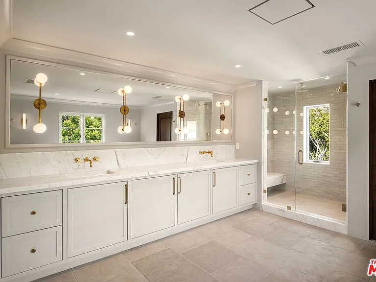 624 N Arden Dr — Photo 31