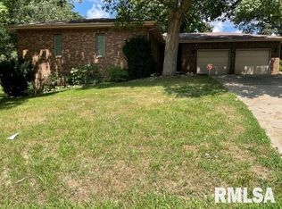 164 Hightide Dr, Decatur, IL 62521