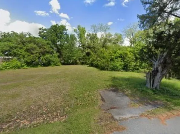 903 Wilkerson Ave, Kingstree, SC 29556