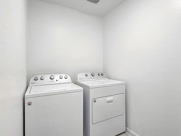 8562 S 253rd Ave — Photo 17