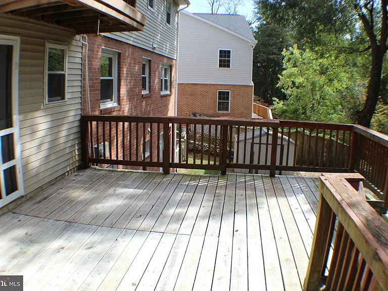 7012 Galgate Dr — Photo 38