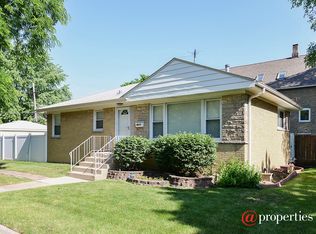 8810 Luna Ave, Morton Grove, IL