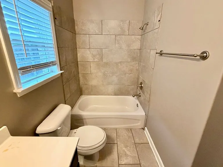 4412 Davall Cir — Photo 13