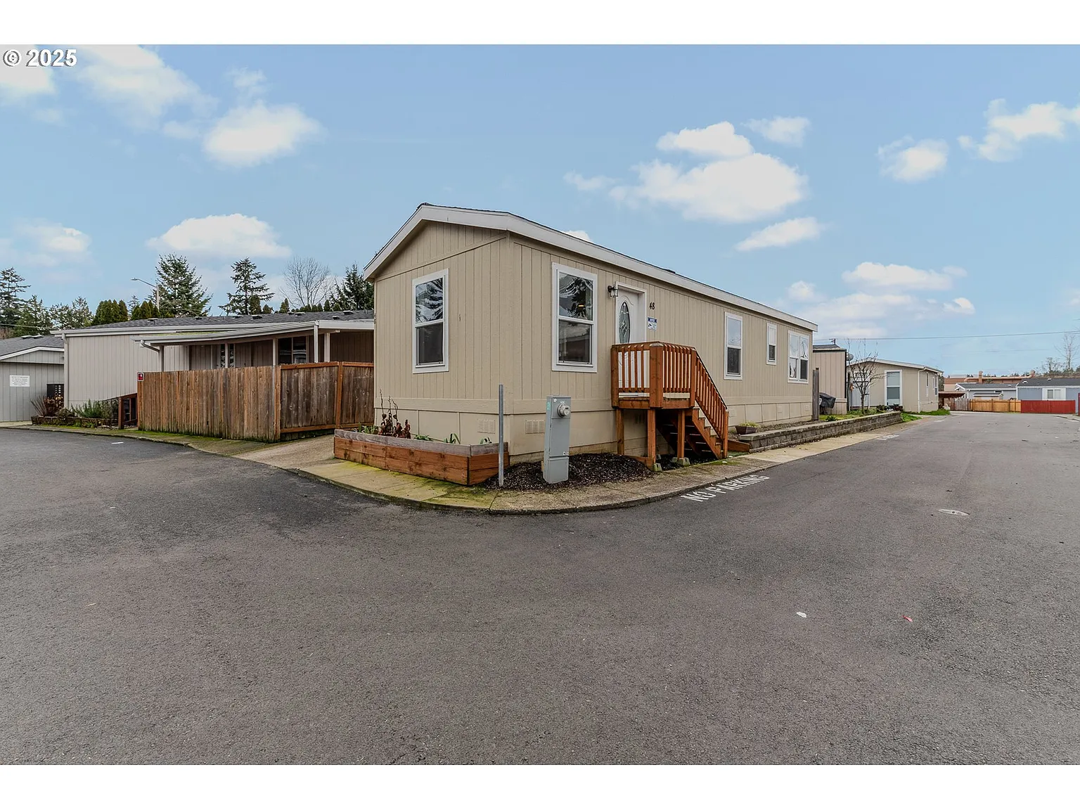 9700 SW Tualatin Rd photo 1