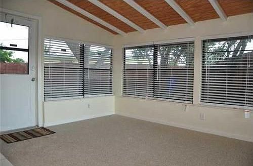 1st image of 530 SW 52nd Ave