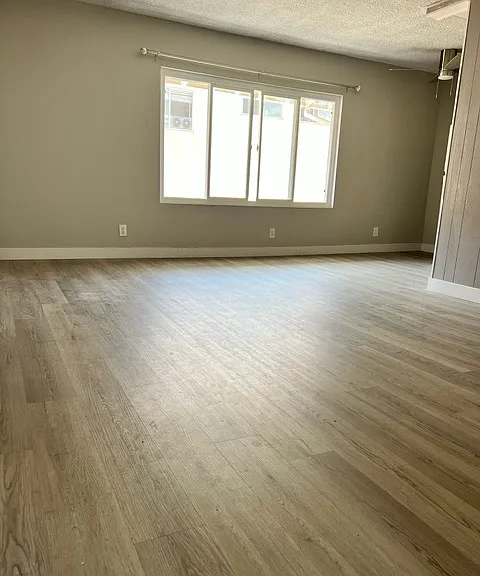2633 Centinela Ave #11 — Photo 7