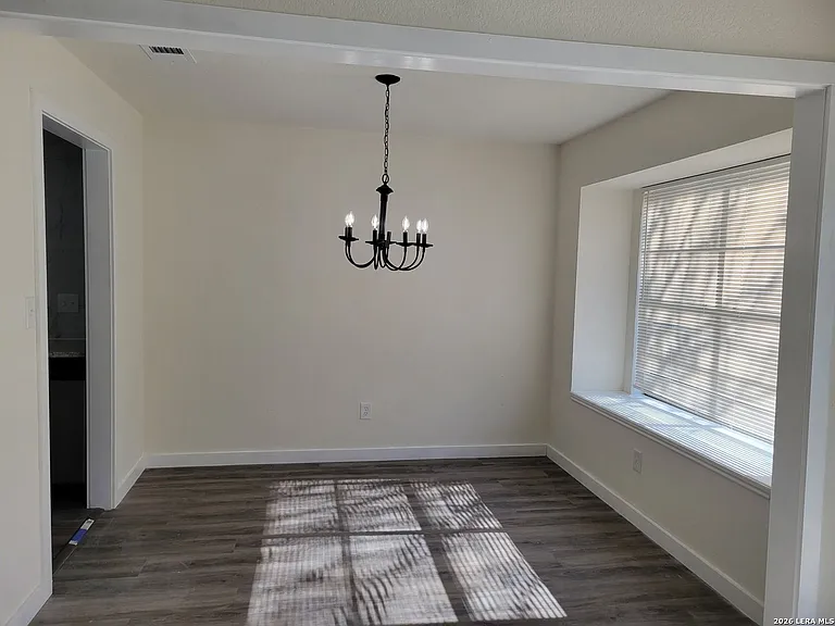 6810 Raintree Path — Photo 8