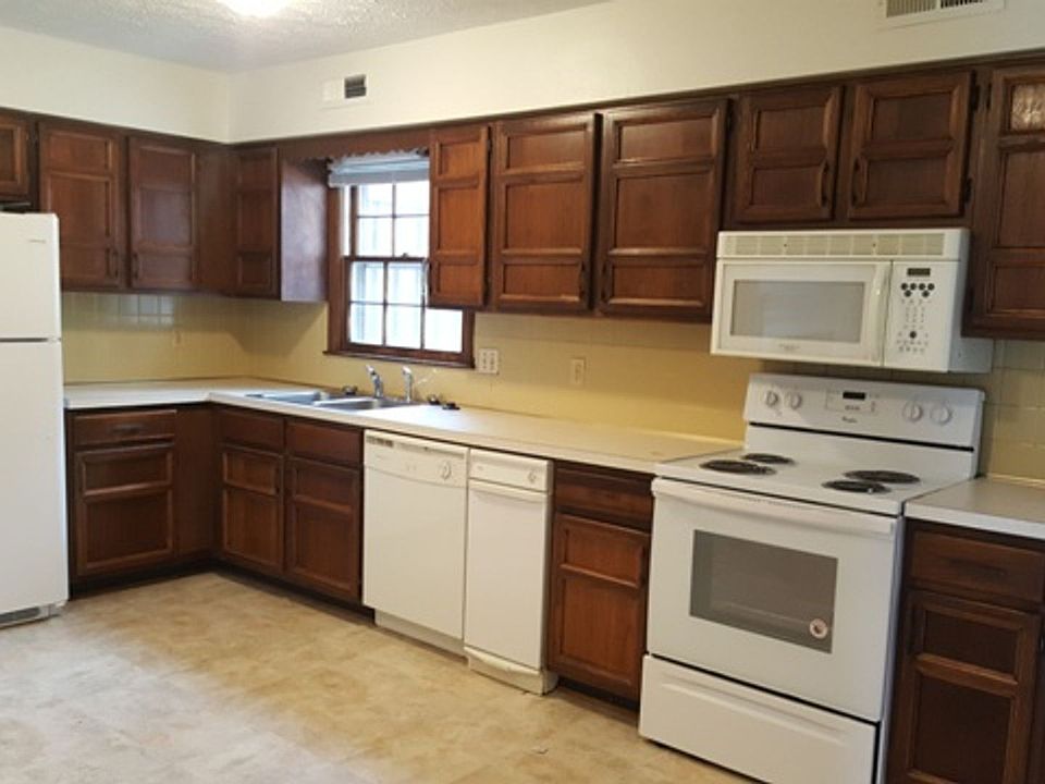 1st image of 1422 Ashbourne Dr