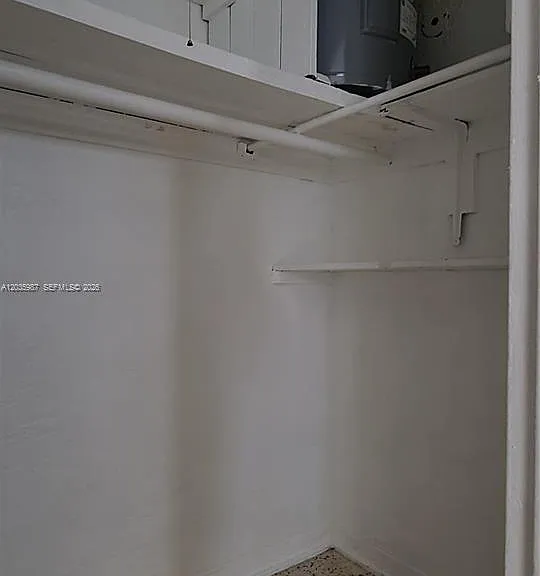 350 SW 15th Rd #3 — Photo 9