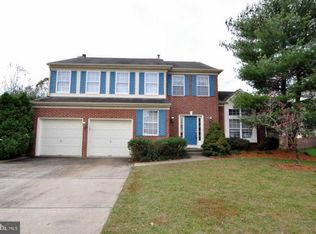 2 Hermitage Ct, Marlton, NJ 08053
