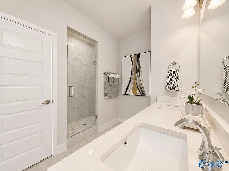 110 Moss Brook Ln — Photo 26