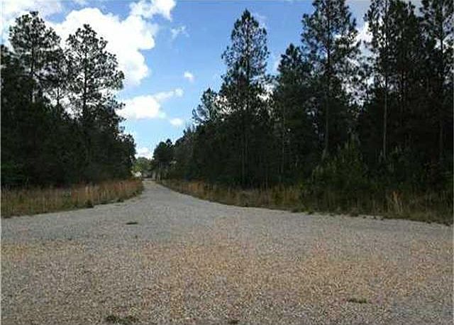 1st image of Robyn Rd