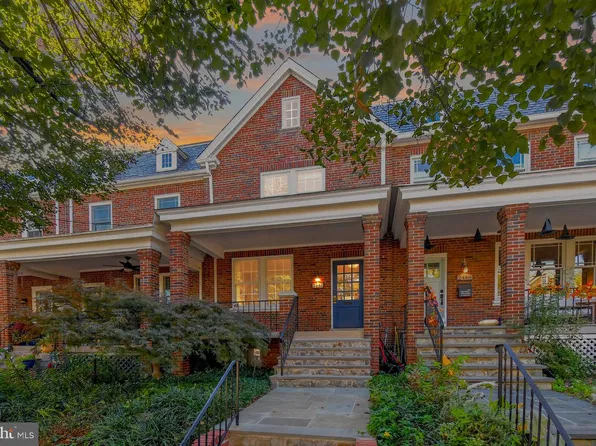 2446 39th St NW, Washington, DC 20007