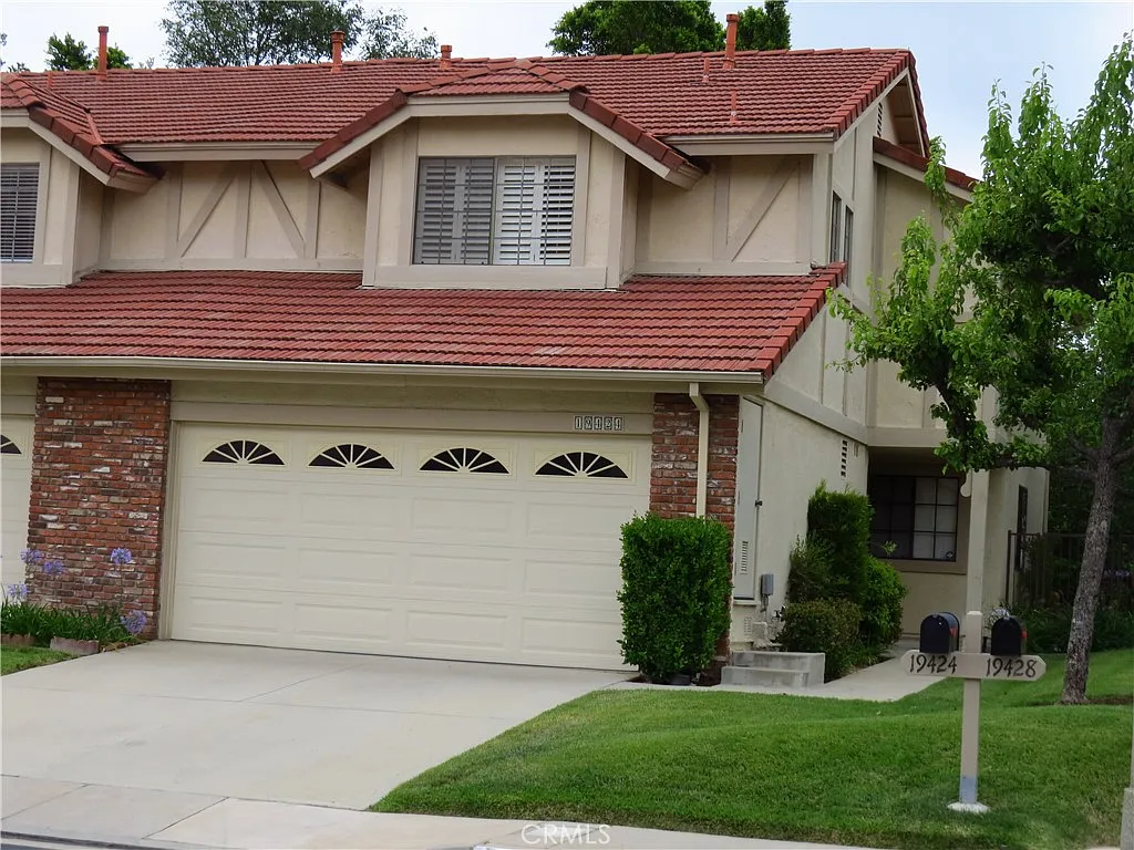 2 bed, 1787 sqft, $3,995 — Photo 1