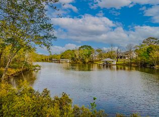 1150 Whispering Oaks Dr, Athens, TX 75752