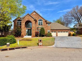 13124 Red Cedar Cir, Oklahoma City, OK 73131