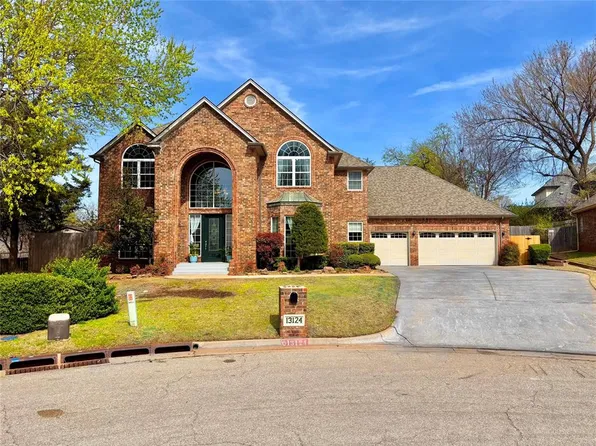 13124 Red Cedar Cir, Oklahoma City, OK 73131