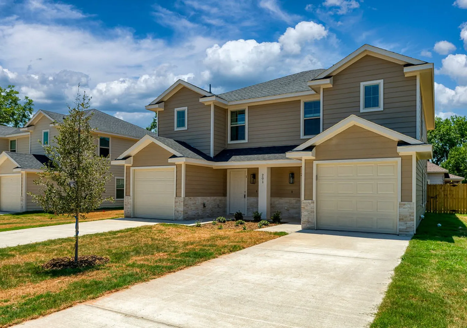 Available Now! 3 Bedroom Duplex Located In Whiteright, Texas! — Photo 1