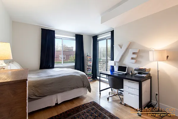 Sold by aptsandlofts.com | media 13