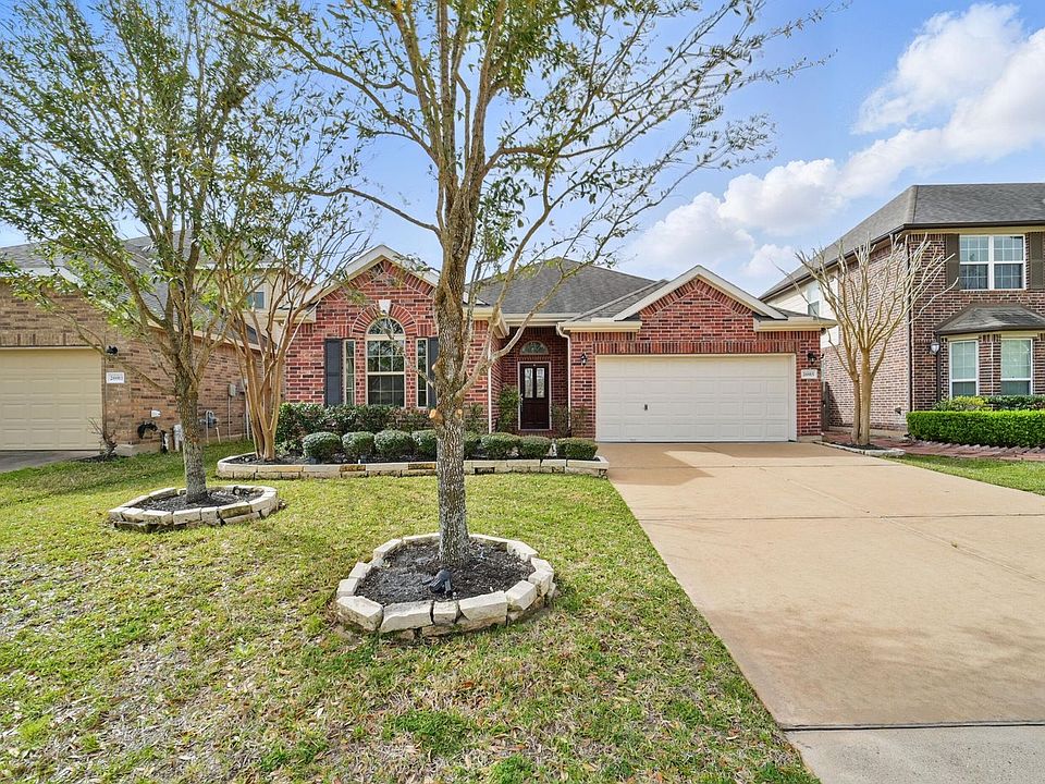 1st image of 26915 Stonebury Heights Ln