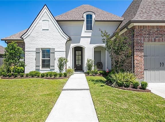 3rd image of 307 Sylvester Dr