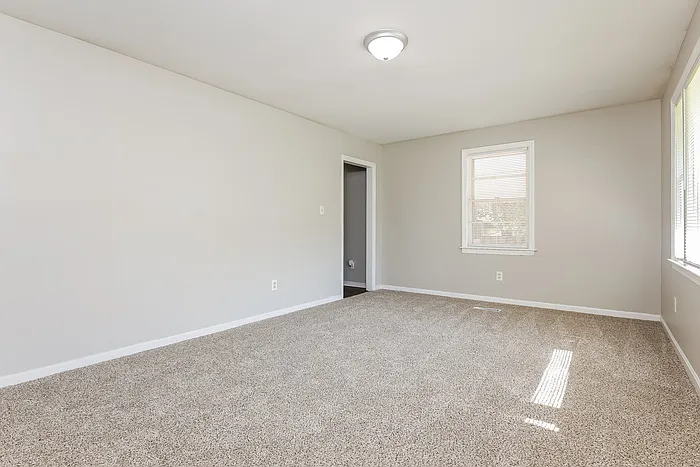 3 bed, 2.0 bath, 1729 sqft, $2,275 — Photo 4
