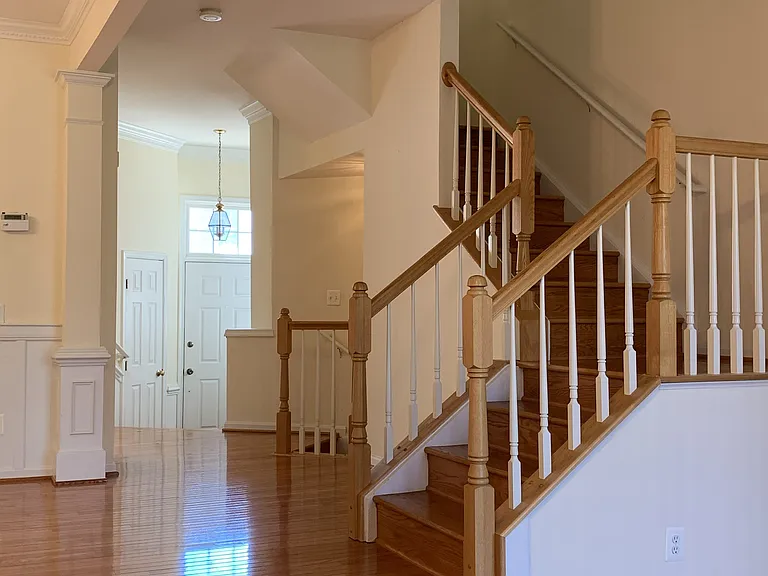 4605 Fair Valley Dr — Photo 2