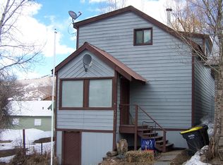 307 Bell Ave, Oak Creek, CO 80467