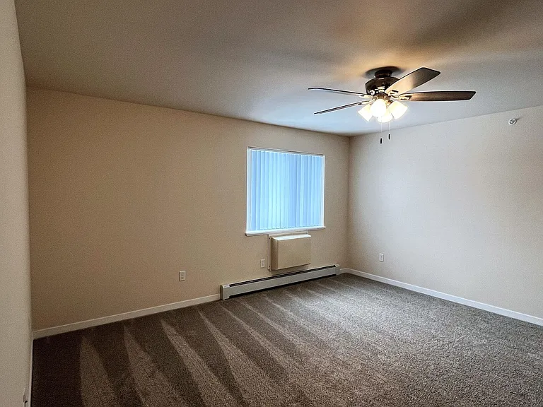 713 Caroline St — Photo 186