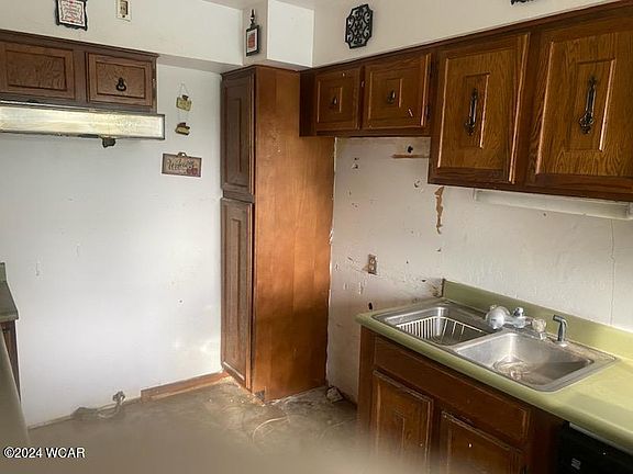 2nd image of 505 W Northern Ave