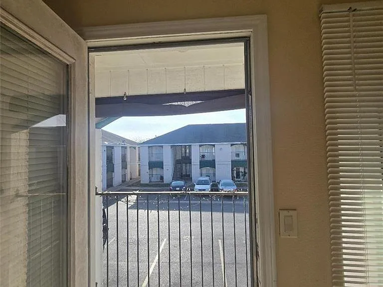 3001 Daffodil Ave #7 — Photo 13